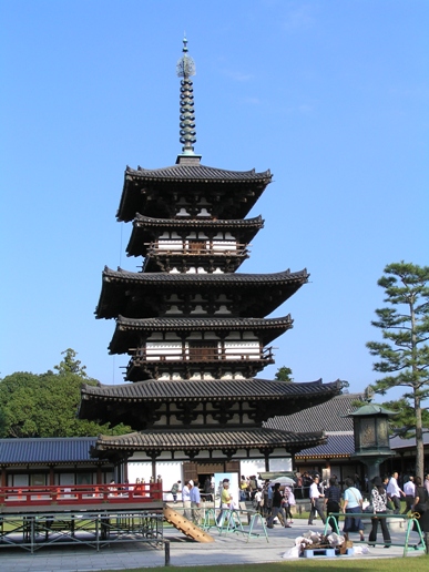薬師寺３重の塔.JPG